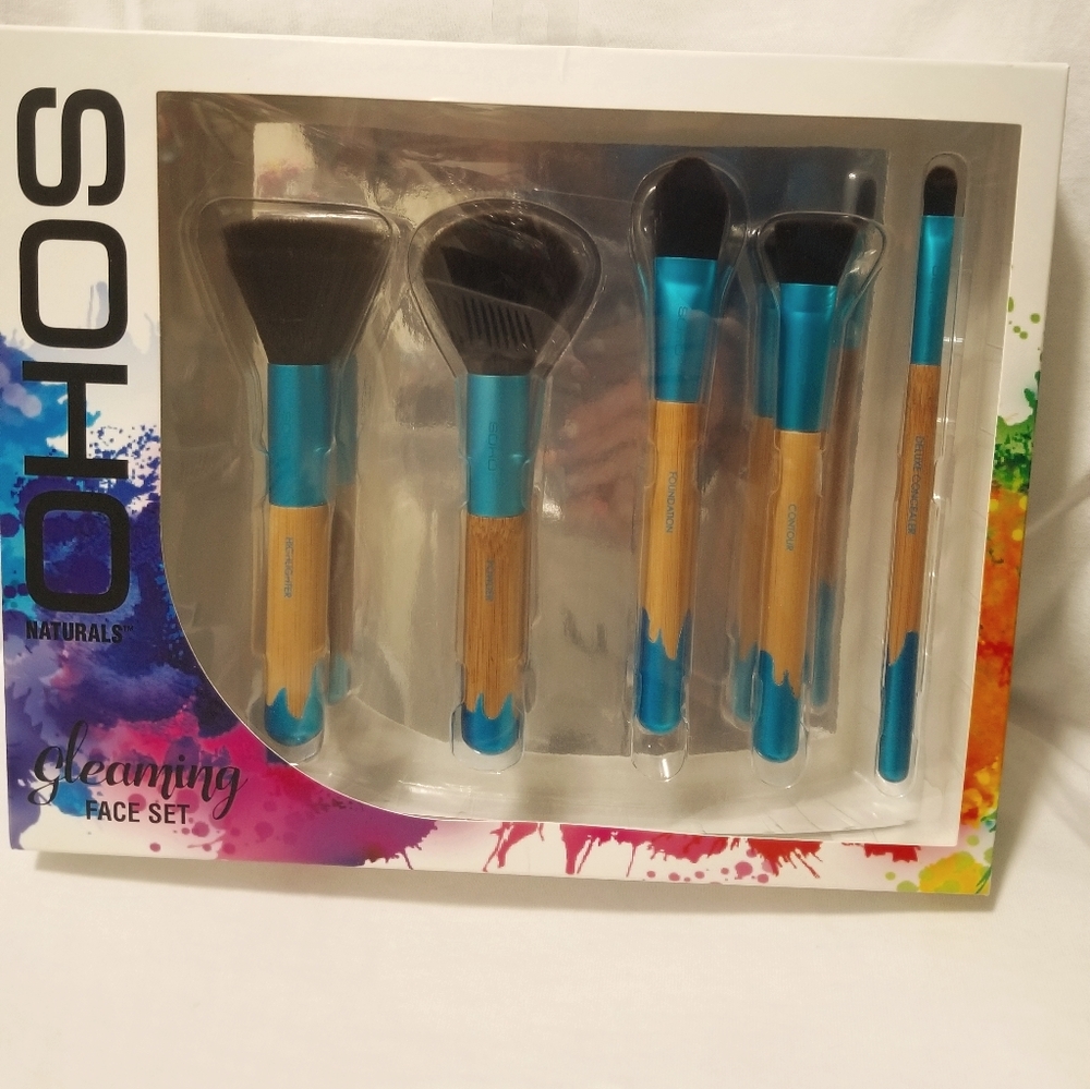 Makeup brushes.